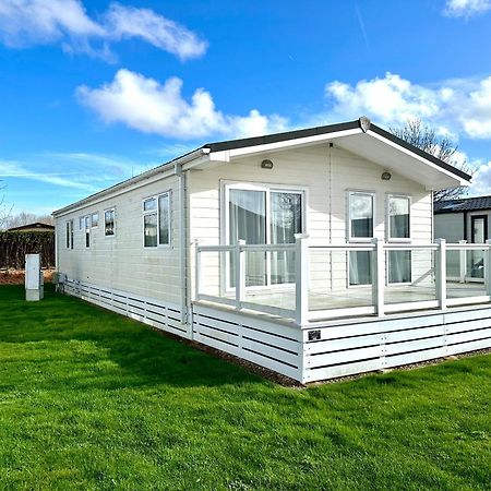 Bluebell Lodge, Dog Friendly South Cerney Exterior foto